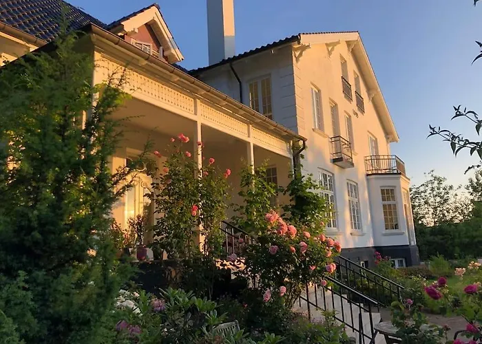 Eksklusiv Taglejlighed Med Hav- Og Skovudsigt
